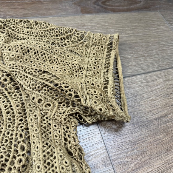 Free People All Things Sweet women's Crochet Button Down Shirt M Boho Oversized - Picture 6 of 13